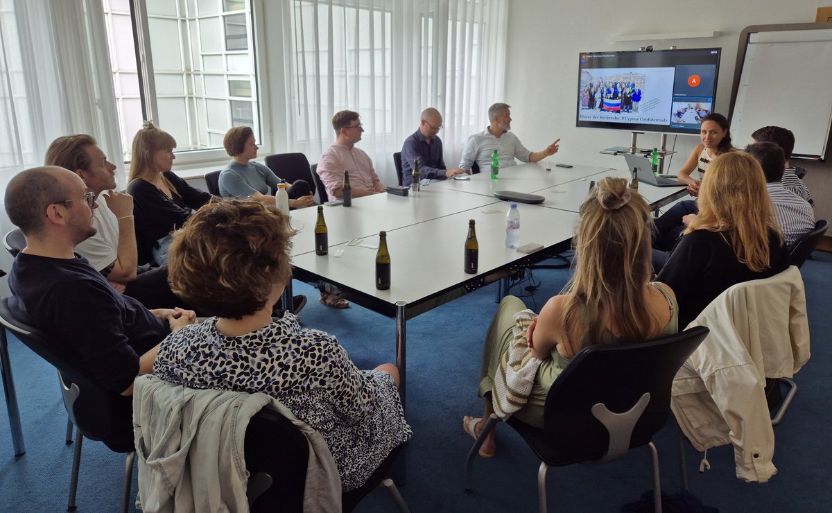 Spannender Abend beim Recherchedesk von Tamedia! Anielle Peterhans, Christian Brönnimann und Oliver Zihlmann gaben Einblick in die kollaborative Recherche Cyprus Confidential. Wer auch einmal ein Recherche-Apéro von investigativ.ch hosten will, einfach melden!