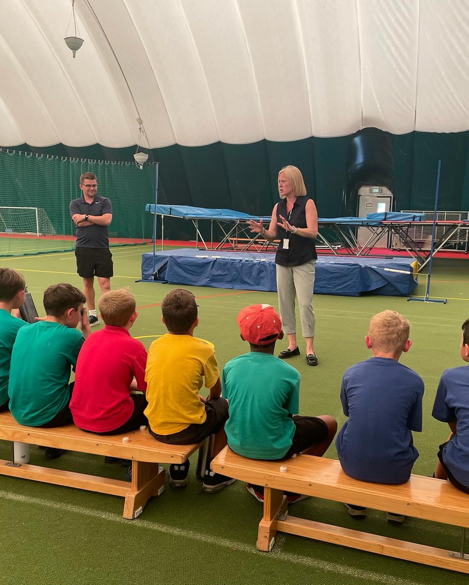 DorkingPriory's tweet photo. Yesterday we have the delight of having Year 5 pupils from St.Johns in school. They had a fab time making key rings in DT, using Bunsen burners in science and doing tennis and trampolining in PE. @PrioryHead @PrioryAssistH @PrioryPEdept #proudofpriory #priorymagic https://t.co/ptqdlrPZqH