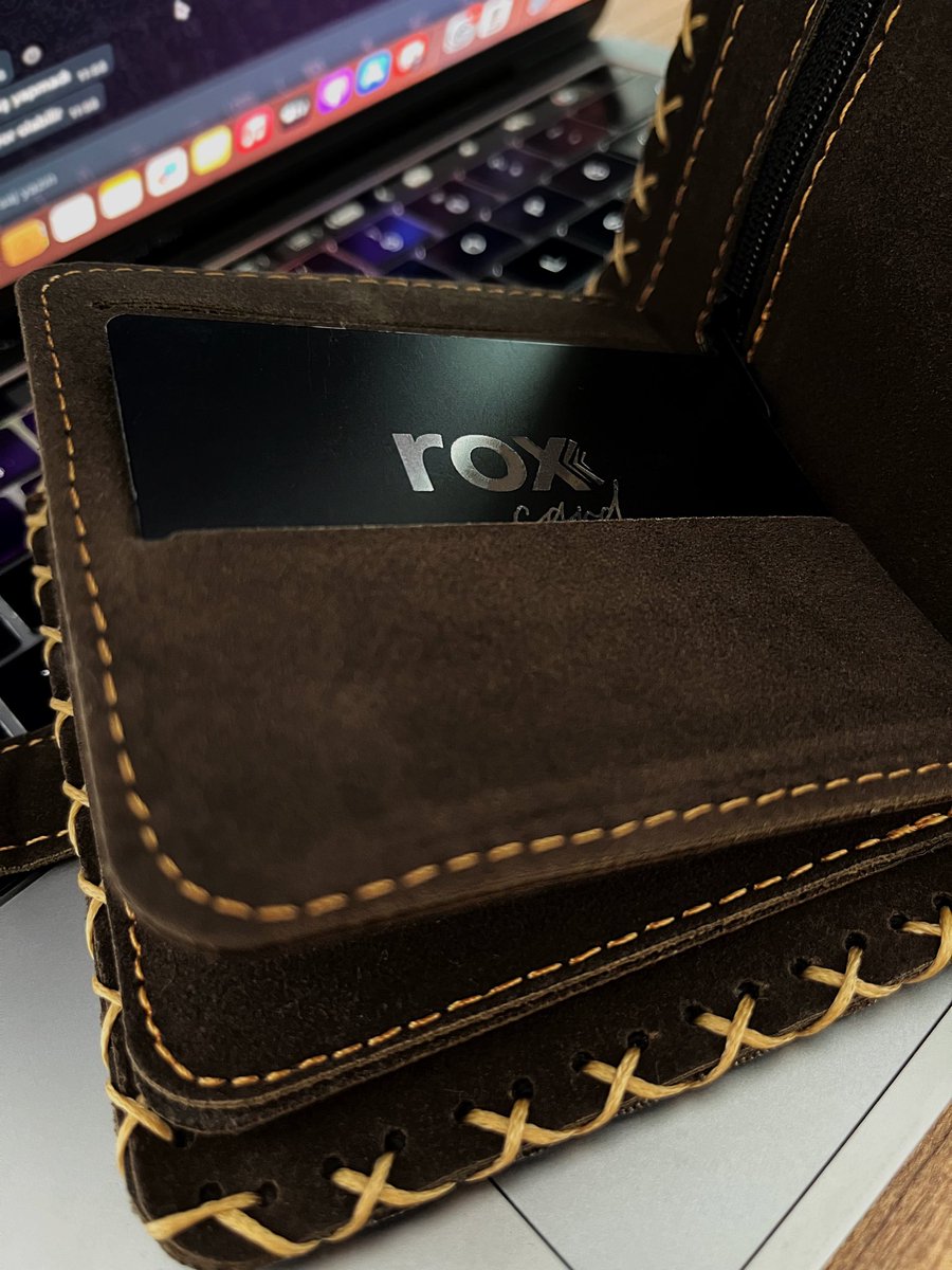 Şıklık ve etkileyicilik şimdi cüzdanında!

💎 İsminize/markanıza özel kişiselleştirme
🧑🏼‍💻Markanıza özel arayüz ve yönetim paneli
✅ Mobil uygulama gerektirmez
📱Android ve iOS telefonlar ile uyumlu
♻️ Doğa dostu geri dönüştürülebilir PVC kart

#RoxCard