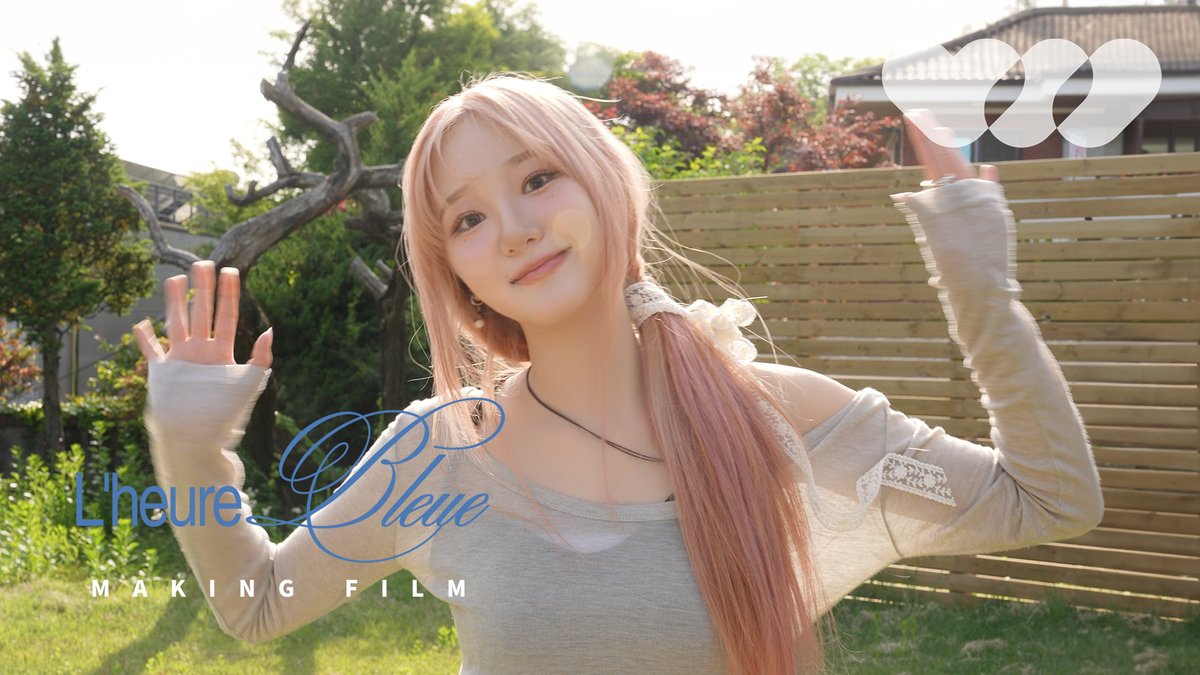 CSR_offcl's tweet photo. CSR(첫사랑) [L'heure Bleue] MAKING FILM #2 ANNE

📍https://t.co/JpOb4on28r

#CSR #첫사랑 #Lheure_Bleue_Prologue #Pretty_mob https://t.co/QfCDBfepmz