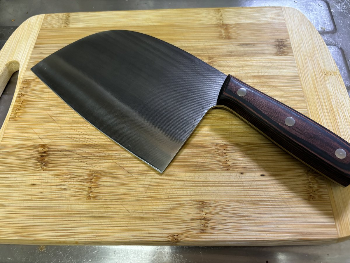 欲しかったセルビアンシェフナイフが届いたのだちっちゃいHOS1NO「のだ」