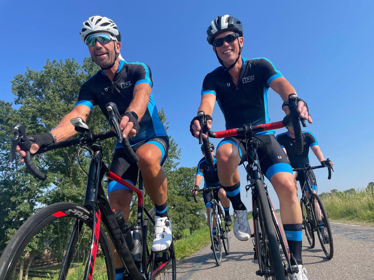 Vandaag Tour de Bouw een initiatief van <a href="/BouwKlik/">Bouw-Klik</a>. Fietsroutes langs de deelnemende bouwlocaties. Ook die van KBM Groep. Voor het goede doel, het <a href="/prinsesmaximac/">PrinsesMáximaCentrum</a> Daarmee wordt de misse gesteund; ‘Ieder kind met kanker genezen, met optimale kwaliteit van leven’.  #teamkbm 🚴‍♂️