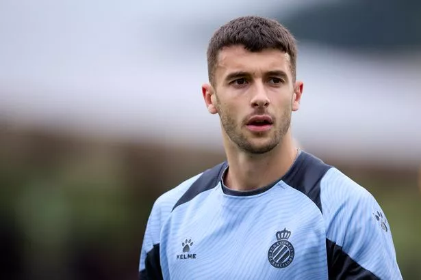 MouayedKor57308's tweet photo. Arsenal to announce first summer transfer 'soon' after winning Real Madrid race

Arsenal is closing in on their first signing of the transfer window under Mikel Arteta. Arsenal is set to seal a deal for Espanyol star Joan Garcia.

#Gunners https://t.co/1wRUGte7nz