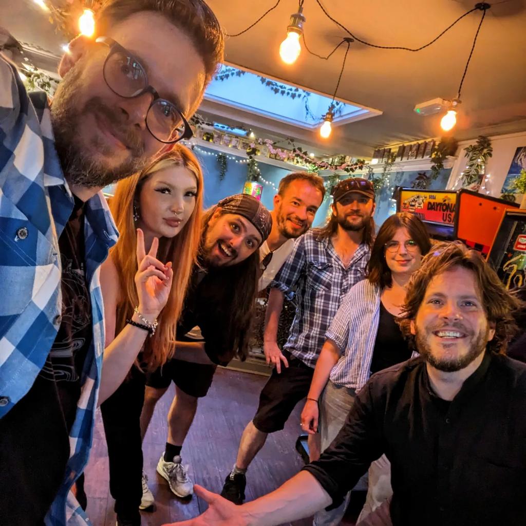 BarcadiaBar's tweet photo. Look at these FINE FOLKS who descended upon the bar! Thanks for dropping in guys! Great fun hanging out!

@premier_two @CodestarCreates @zewdoo https://t.co/dAGnuqIssM