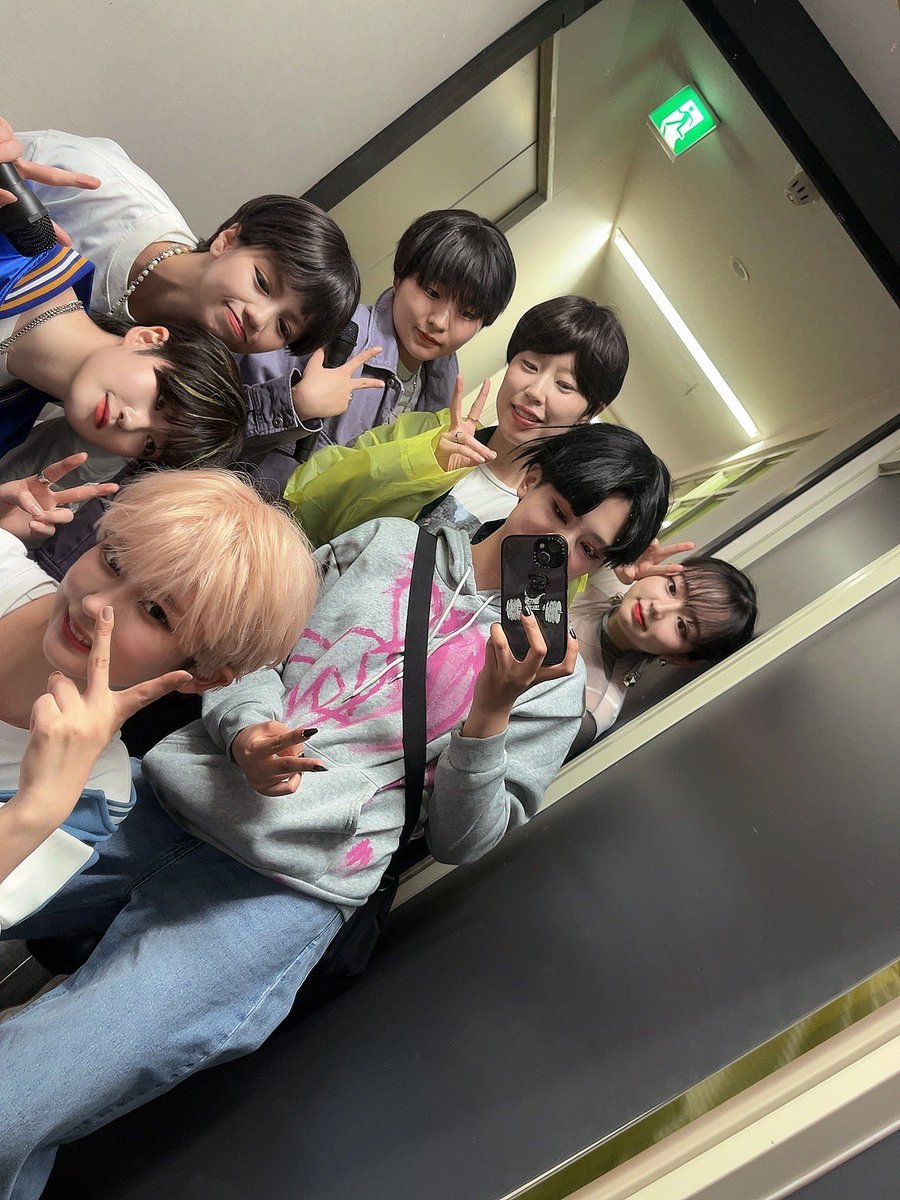 Choi___Yama's tweet photo. 3曲目はとりっぴいハウスで
xikersのTRICKY HOUSE踊りました！

大人数箱ぎっしりで、わちゃわちゃ踊るの楽しかった！色々悔しいとこもあるからトッケビチブまた踊りたい！！！
ジョンフンのカムバ心を大にして待っておる〜😭😭😭
るかちゃん大人数のとりまとめありがとう🥺🫶
#CHAMISSO #チャミッソ https://t.co/wIwrSYLYFB