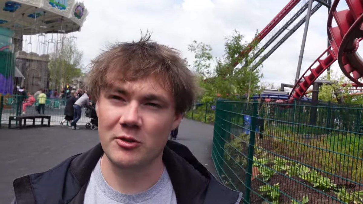 TPScreens's tweet photo. It’s great seeing how our favourite theme park stars grow up https://t.co/zgYfT0zdTH