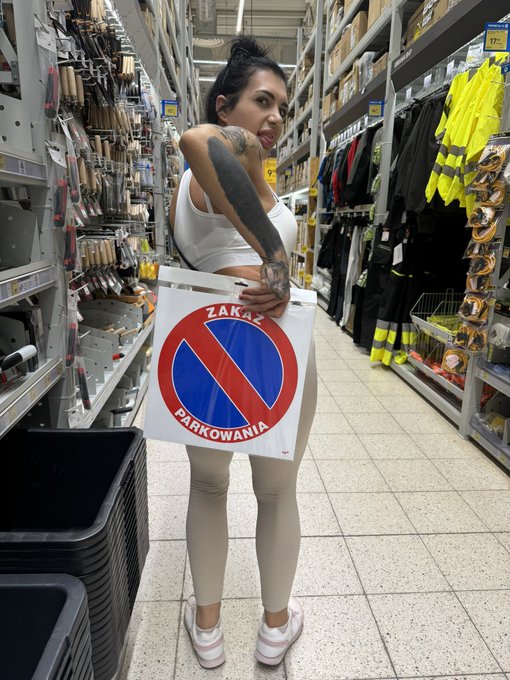 Tylko stary może xd 🤣 https://t.co/yvhUYypObx