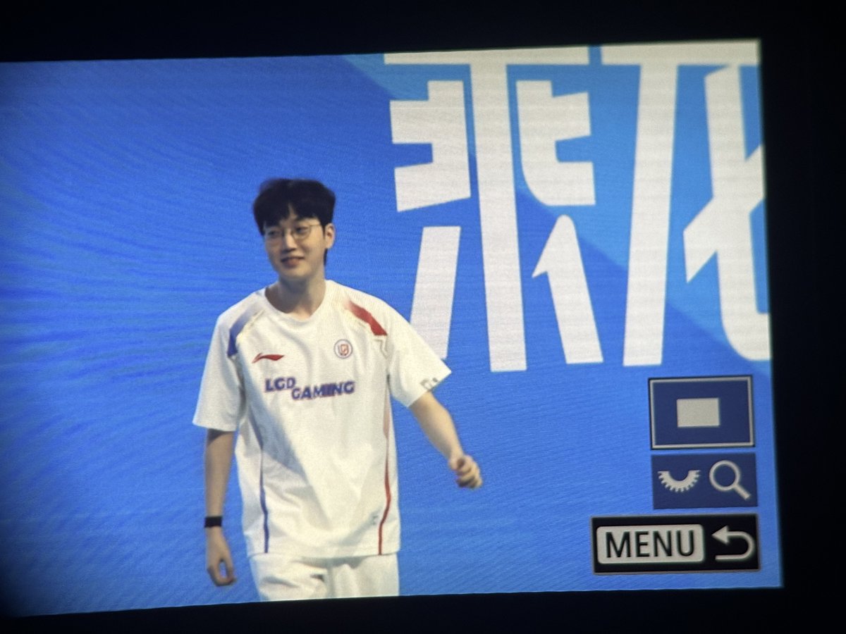 240627 Burdol pre- 
 #Burdol #버돌 #卢泰允

오랜만에 봐서 너무 행 복 해 😻