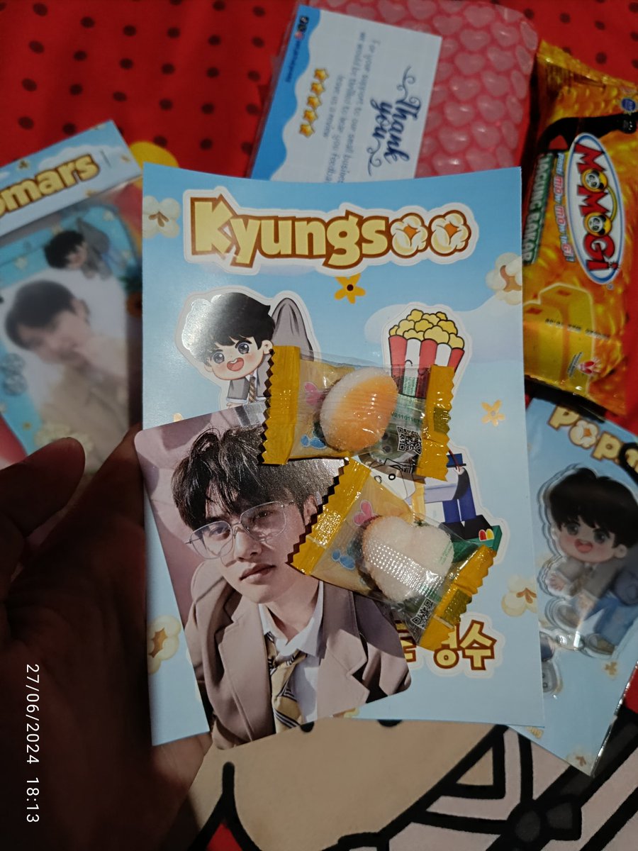 12JustDOit_'s tweet photo. Kak.......... @senjaitukyoong asli ini gemesh banget sih 😭🩵 suka banget! Makasih banyak kak... Sampe bubble wrapnya aja lucu 🥹 https://t.co/kUix39r43o