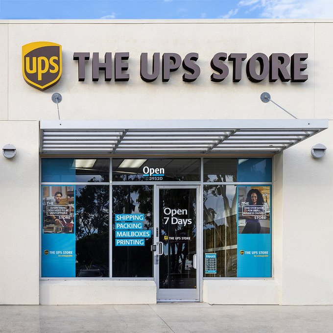 SarachSanasery's tweet image. The secret behind our #PackAndShip services? Our certified packing experts! Learn how we ensure your items arrive safely or we'll reimburse you. 
  *Visit theupsstore.com/guarantee for full details.