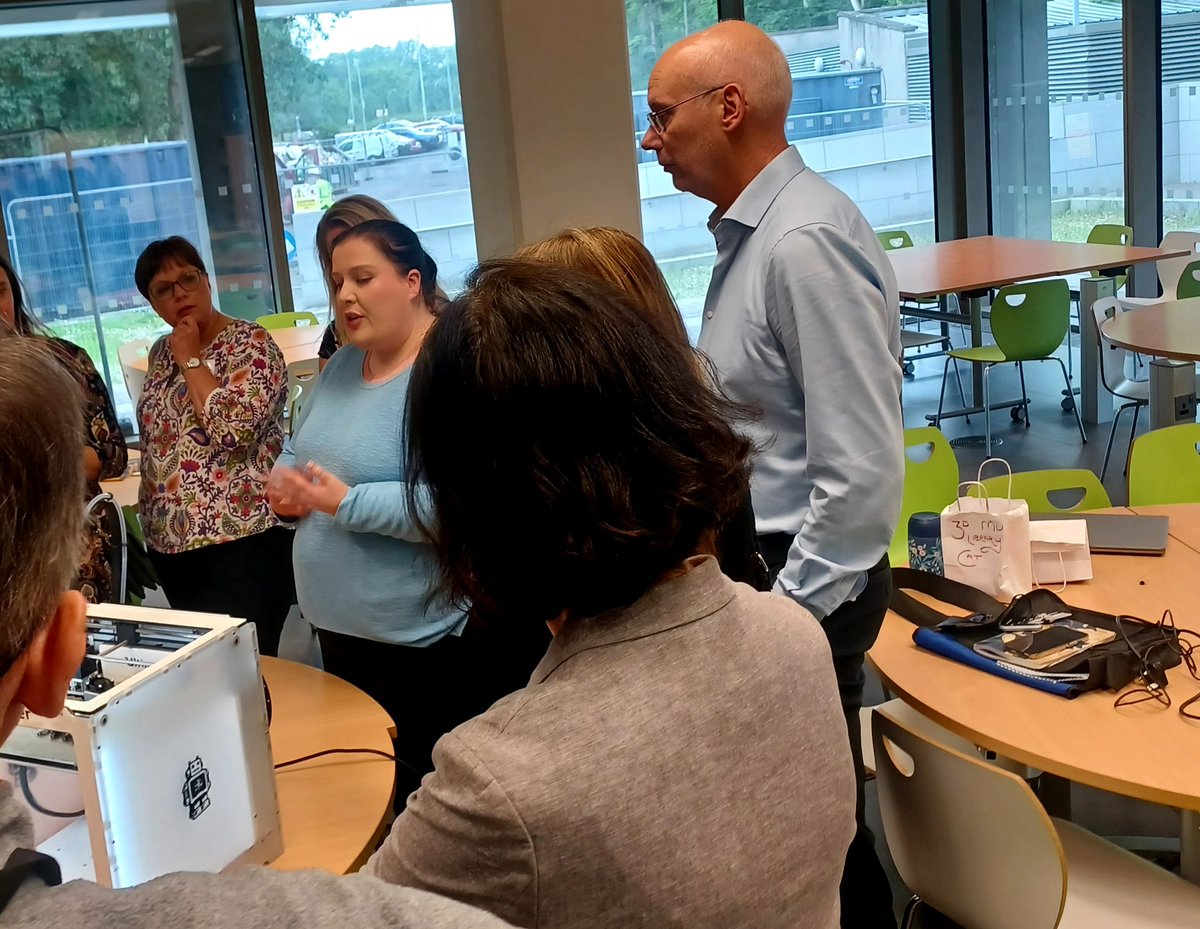 Maynooth University Library (@library_mu) on Twitter photo <a href="/DrHeidiCampbell/">Heidi Campbell</a> getting lots of questions on her really interesting <a href="/library_MU/">Maynooth University Library</a> 3D demo this morning😊 #ErasmusDub24 <a href="/CONULTandD/">CONUL T and D</a> <a href="/DrHeidiCampbell/">Heidi Campbell</a> getting lots of questions on her really interesting <a href="/library_MU/">Maynooth University Library</a> 3D demo this morning😊 #ErasmusDub24 <a href="/CONULTandD/">CONUL T and D</a>