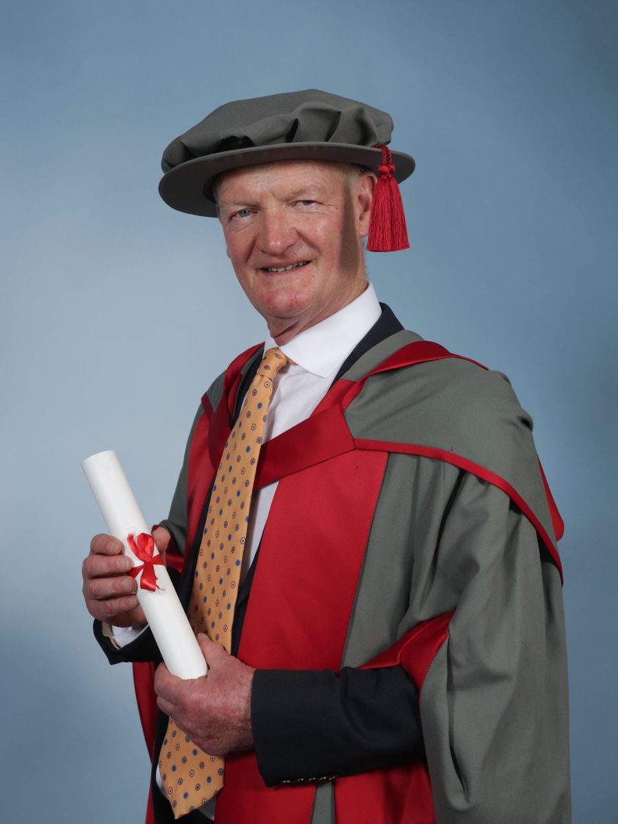 MiddlesexUni's tweet image. Congratulations to Lord David Willetts on receiving his Honorary Doctorate 🎓✨

From his early days at the Treasury to his impactful tenure as Minister for Universities and Science, David's dedication to public service and research is truly inspiring. #MDXGrad