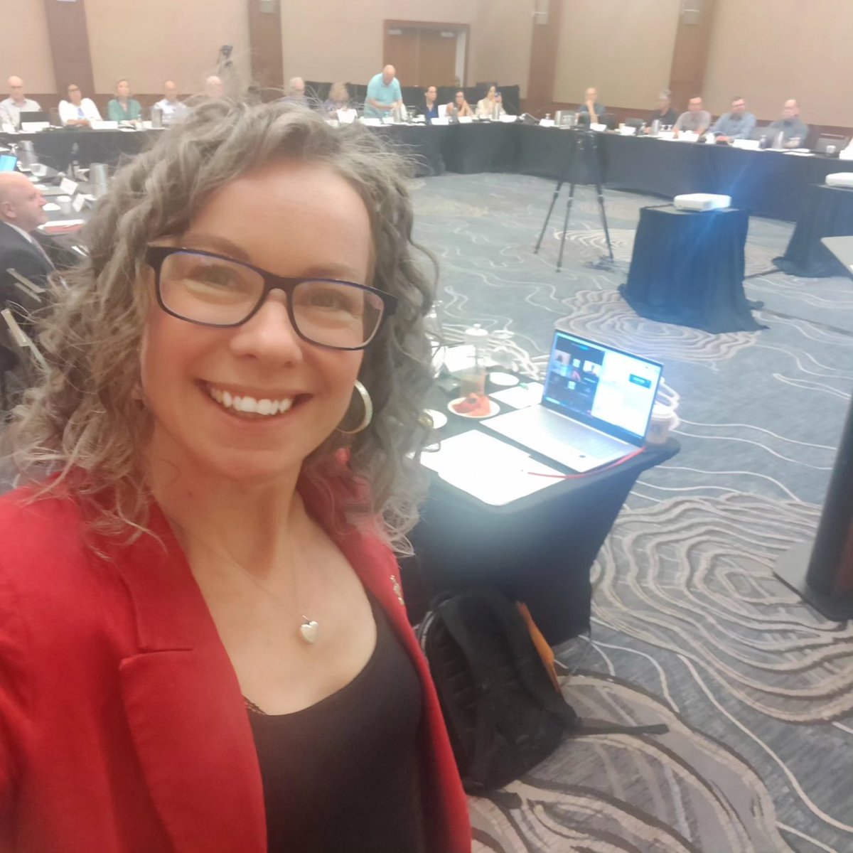 DrBiol's tweet photo. That's a wrap for #PNS2024 and the summer in-person @cmtausa STAR Advisory Board meeting in Montreal, Canada.

So much collaboration for CMT research and patient care. See my full summary on Insta here
https://t.co/96iGYUSoOm

#CMTASTAR #CMTresearch https://t.co/0Sh1VYPnzT