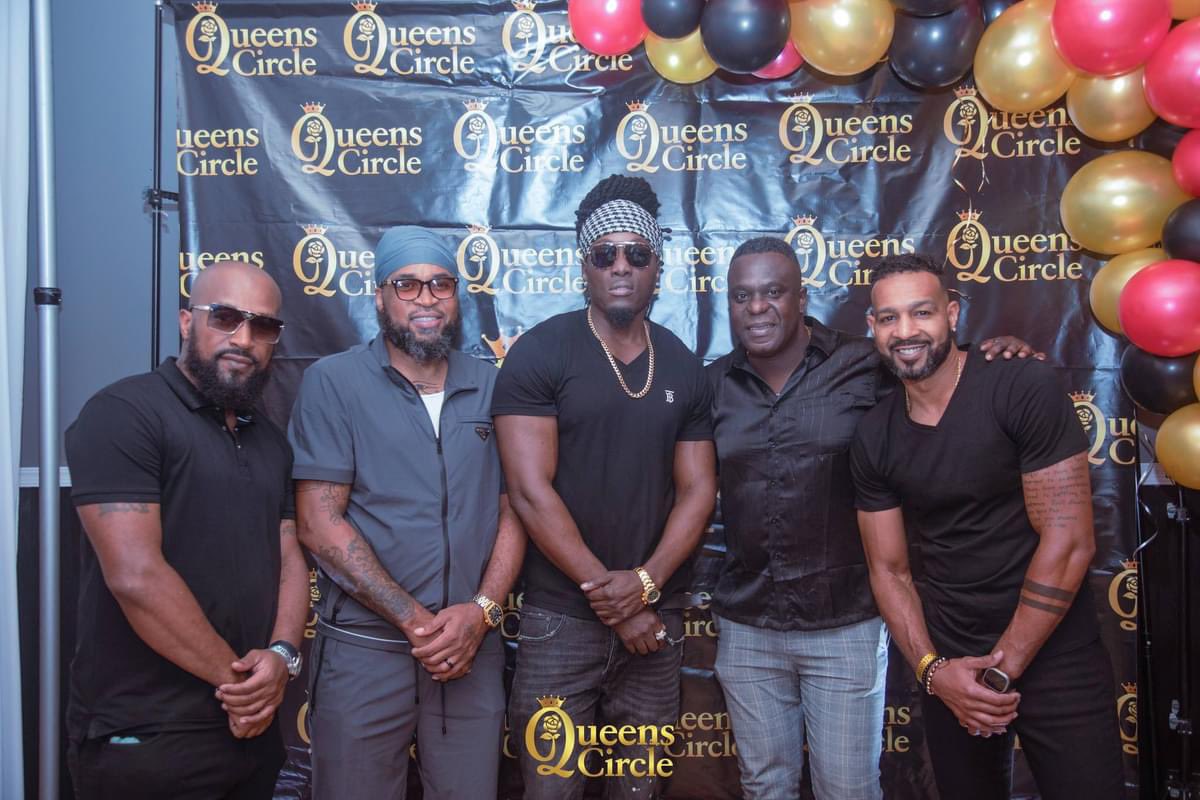 jamesv4l's tweet photo. Starteam cheri we around https://t.co/H2BY7nV7Vf