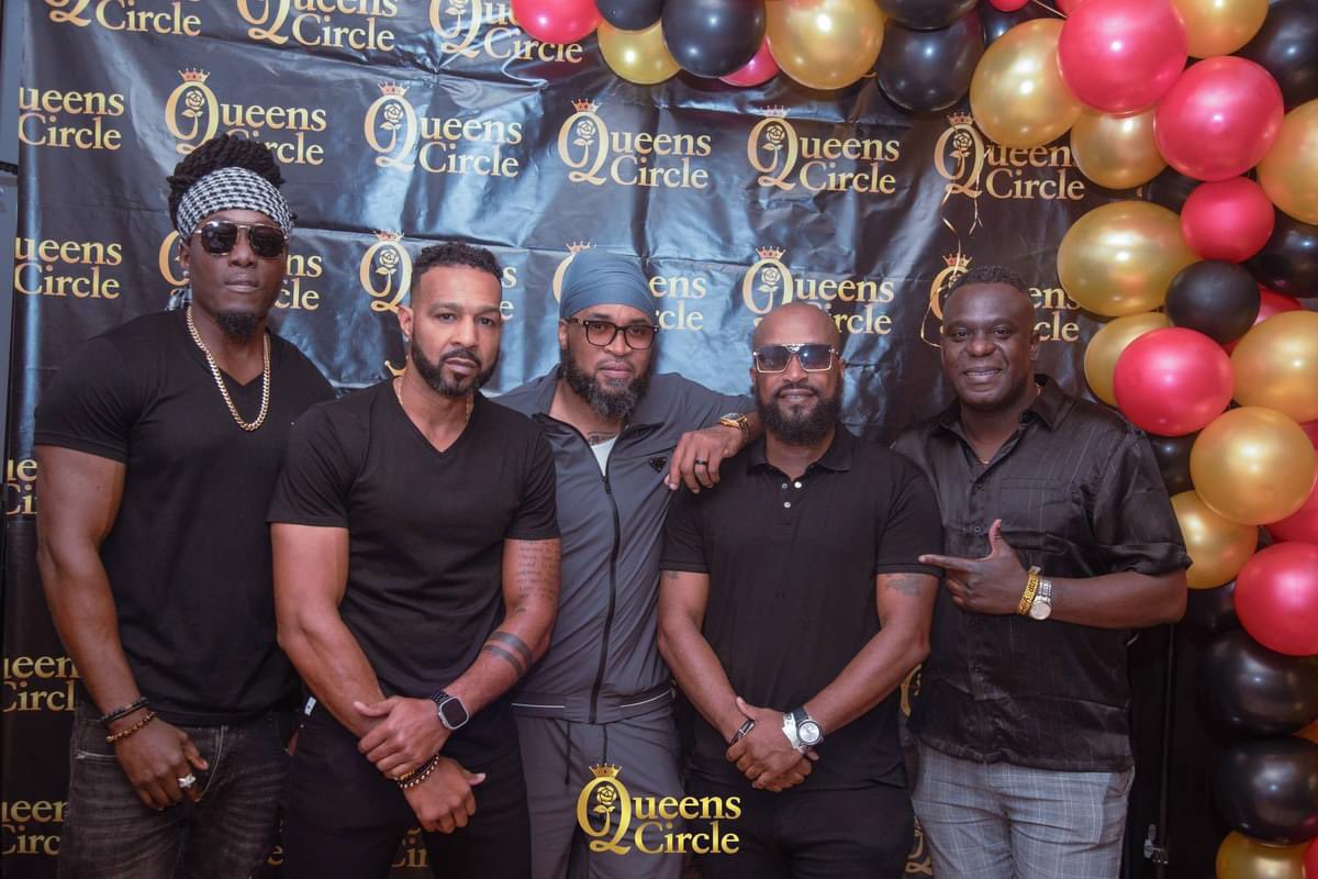 jamesv4l's tweet photo. Starteam cheri we around https://t.co/H2BY7nV7Vf