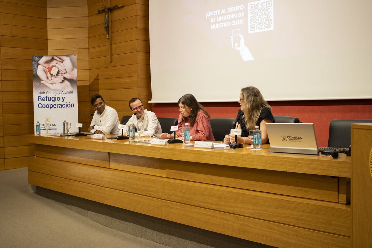 📢 La semana pasada, en conmemoración al #DíadelRefugiado, tuvo lugar la presentación del nuevo #ClubAlumniComillas de #RefugioyCooperación 🤝

¡Muchas gracias a los participantes! FUE TODO UN ÉXITO 👏

Lee la noticia completa en: comillas.edu/noticias/dia-d…

<a href="/ComillasAlumni/">Comillas Alumni</a> 
#20J