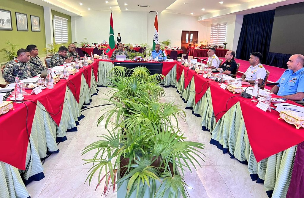 HCIMaldives's tweet photo. 7th Joint Staff Talks between India &amp; Maldives 🇮🇳🤝🇲🇻 were held at Male' on 27 June 24. A delegation led by Air Vice Marshal Prashant Mohan, VM, participated from the Indian side. 

@MoDmv 
@SpokespersonMoD
@HQ_IDS_India
@MEAIndia
@IndiaDiplomacy
@SpokespersonMoD https://t.co/xoBMJ4wa5c