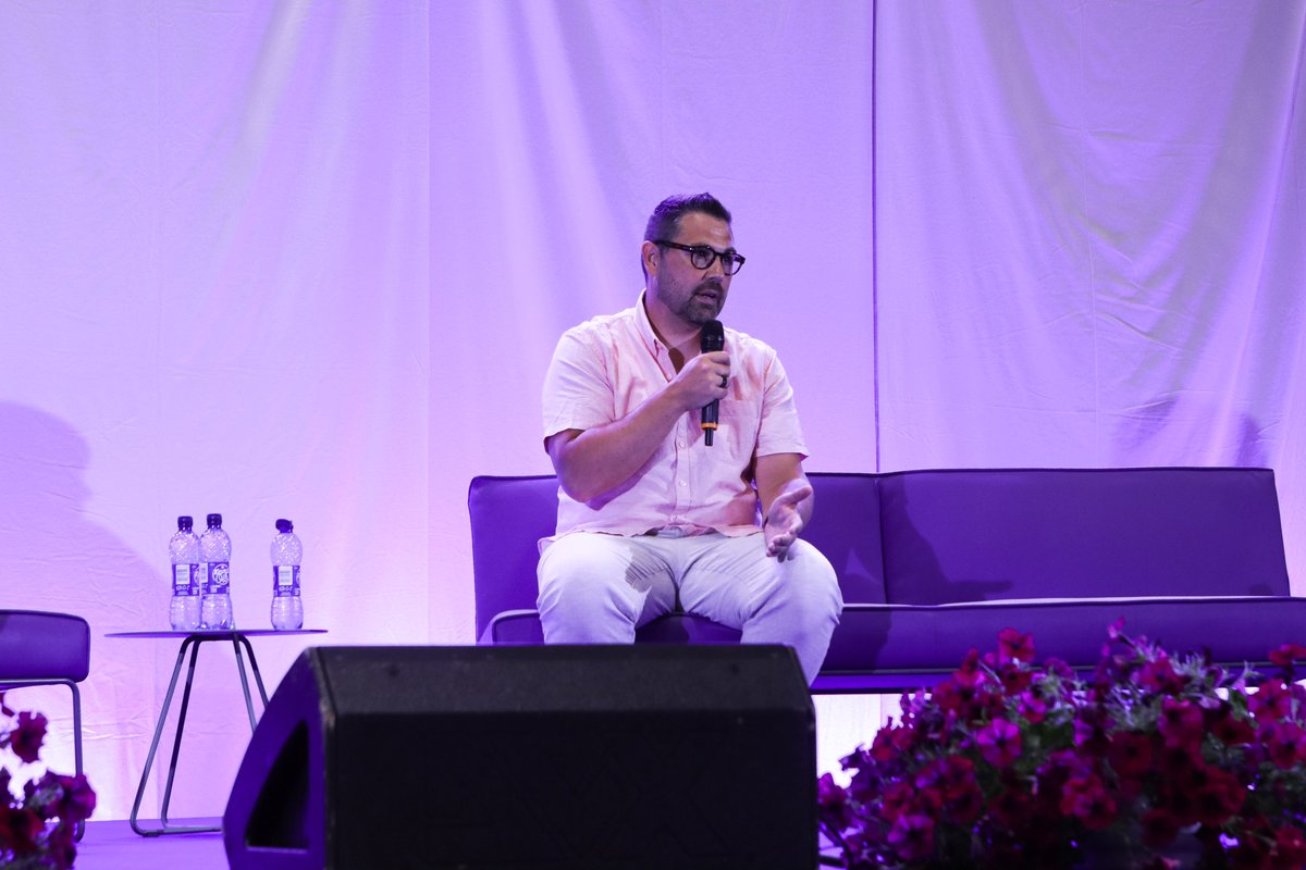 Seminaariohjelma jatkuu, vuorossa Sponsoroinnin merkitys urheilussa ⭐️ 

Laura Sandströmin vetämässä paneelissa mukana Joel Häkämies, Raakel Koittola ja Olli Aro.

Yle Areenan lähetys: areena.yle.fi/1-71111916

#vuokatinurheiluviikko #urheilu #sponsorointi