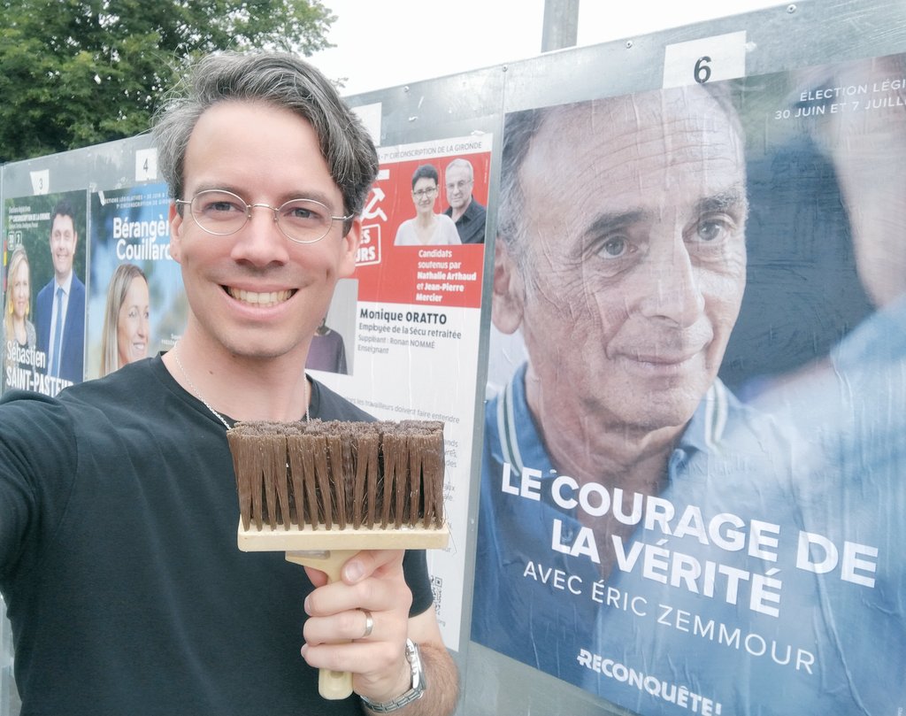 dom2witte's tweet photo. Collage à #Cestas. 💪
Dimanche 30 juin 2024, votez pour nos 330 candidats @Reconquete_off à travers toute la France ! 🇨🇵
Et pour me soutenir sur la 7e circonscription de la Gironde, n'hésitez pas à me retweeter. 🙏
#VotezdeWitte #Gradignan #Canejan #Pessac #legislatives2024 https://t.co/aZiPaoMKBq