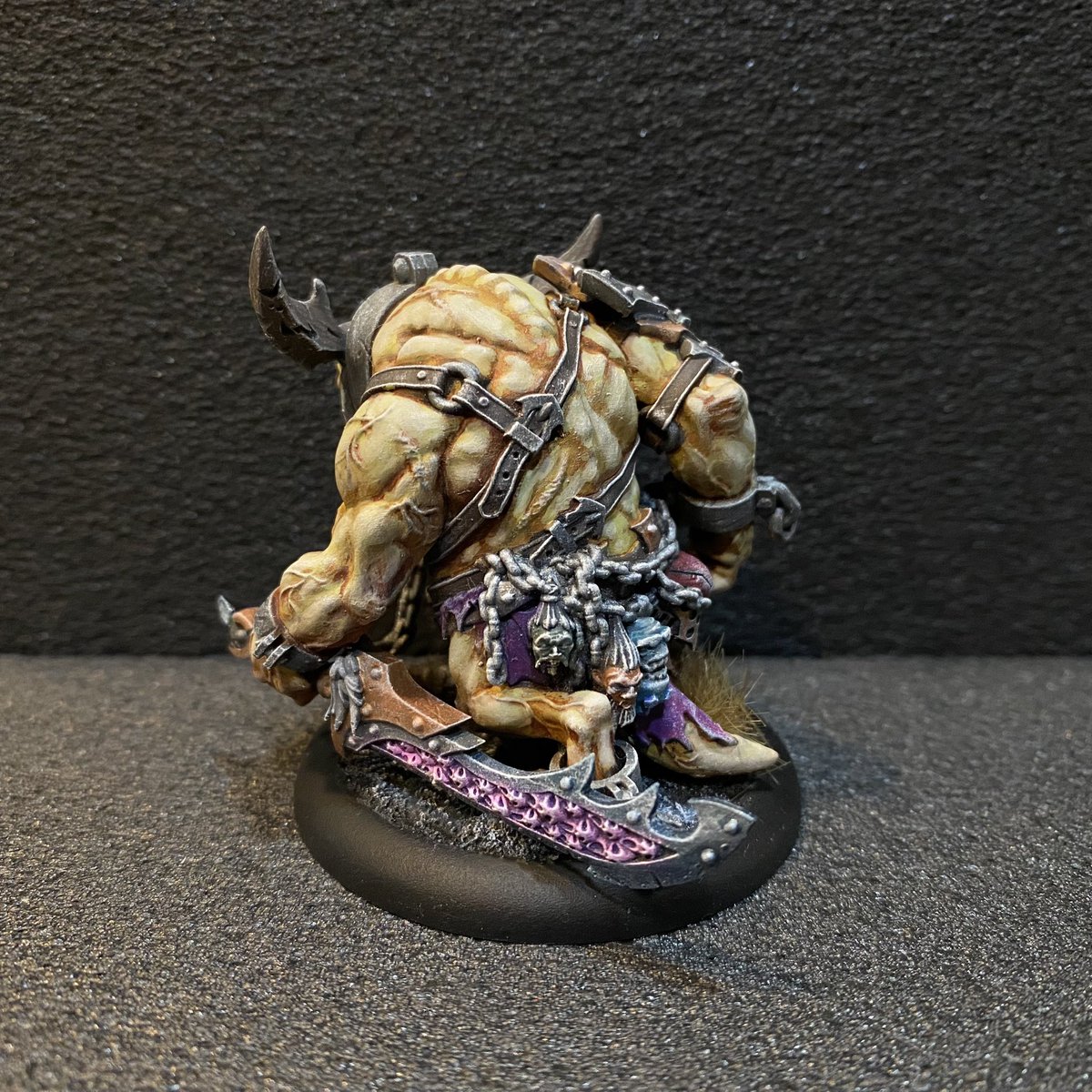 OrosWu's tweet photo. Grhotten Champion #privateerpress #steamforgedgames #warmachine #warmahordes #warmachinehordes #orgoth #ウォーマシン #ウォーマシンMK4 https://t.co/hpronU4J98