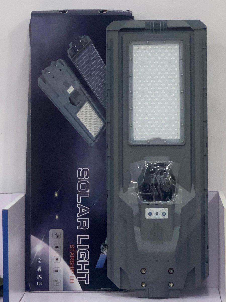 _HBEnergy_'s tweet photo. 🌻🦋 HIGHBRIDGE SOLAR STREET LIGHT 🦋😍 

Solar Street Light,
outdoor lighting
exceptional efficiency and performance.
1200W
dimensions of 820*300*81mm

 #HighbridgeEnergy 
# Illuminatinglifestyle https://t.co/FTQHcDacNk
