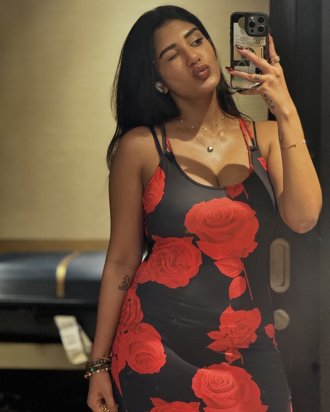 GRE9jdJbIAA1E4k?format=jpg&name=large