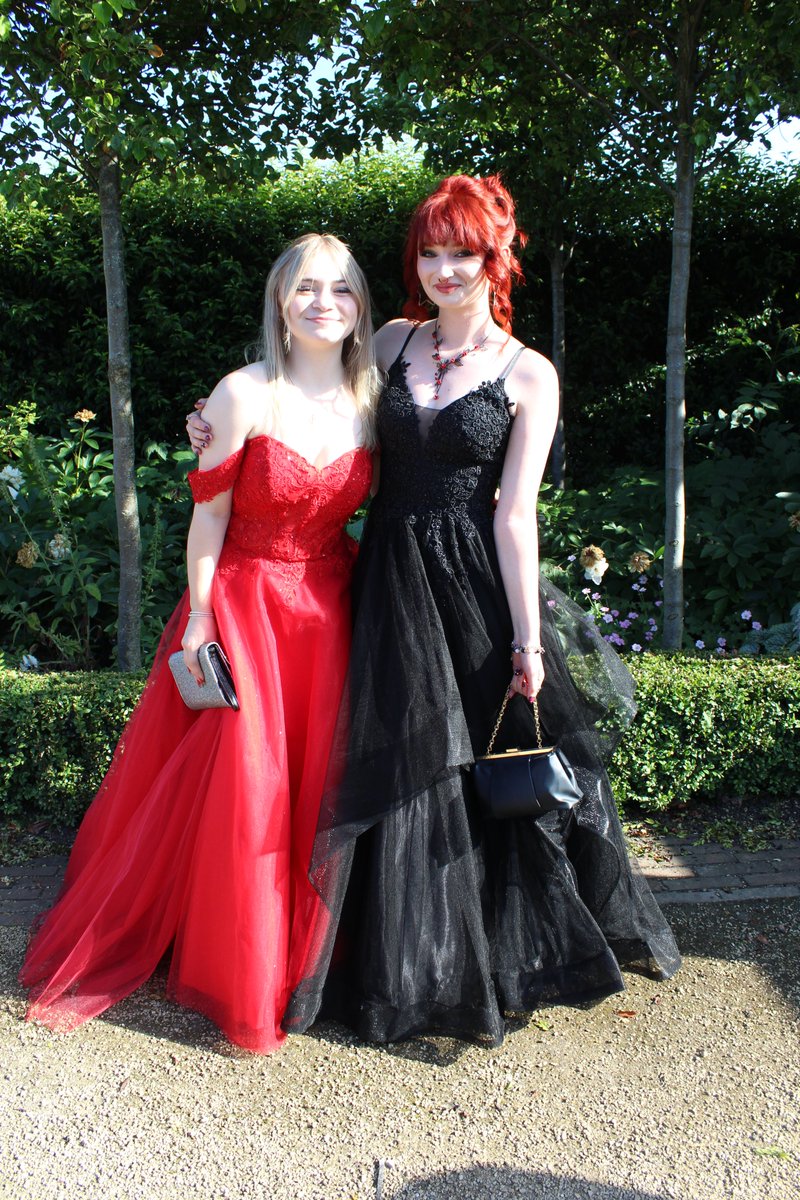 sacredheartrcuk's tweet photo. **⭐Year 11 Prom⭐**
What an unforgettable night! Our Year 11 students truly shone, looking incredible and making memories that will last a lifetime. Here's to celebrating all of your achievements and the bright futures ahead! #year11prom #lookingamazing #Classof2024 https://t.co/LYz22VGsQw