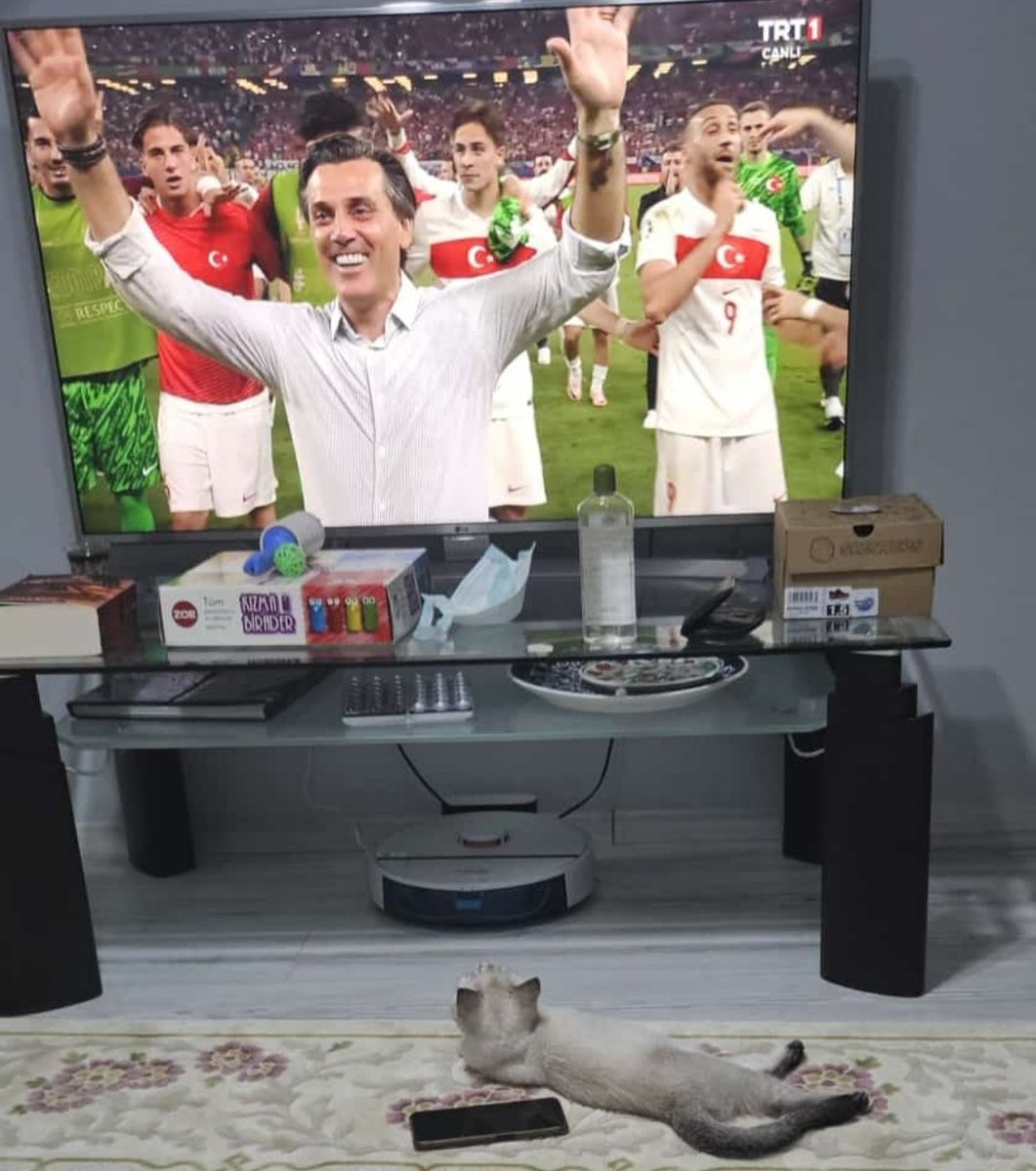 Ayaklarınıza sağlık gençler.