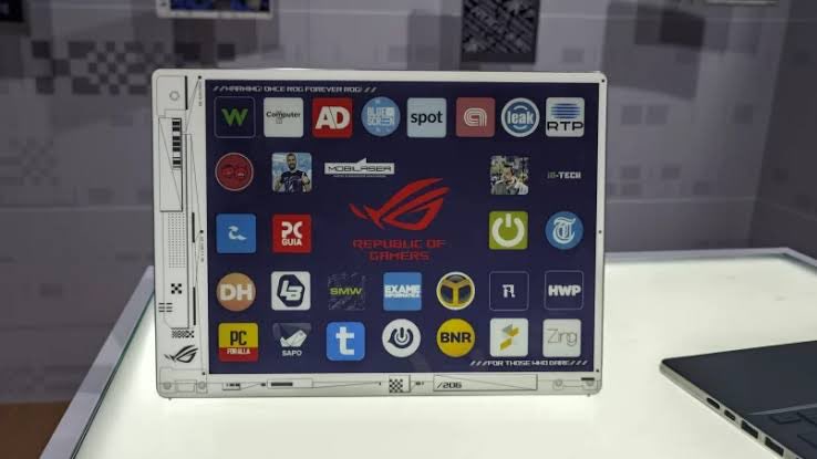 GamersExplore's tweet photo. Computex 2024 was really the best with these Asus ROG Laptop 🤩 https://t.co/iQpCERdXYz