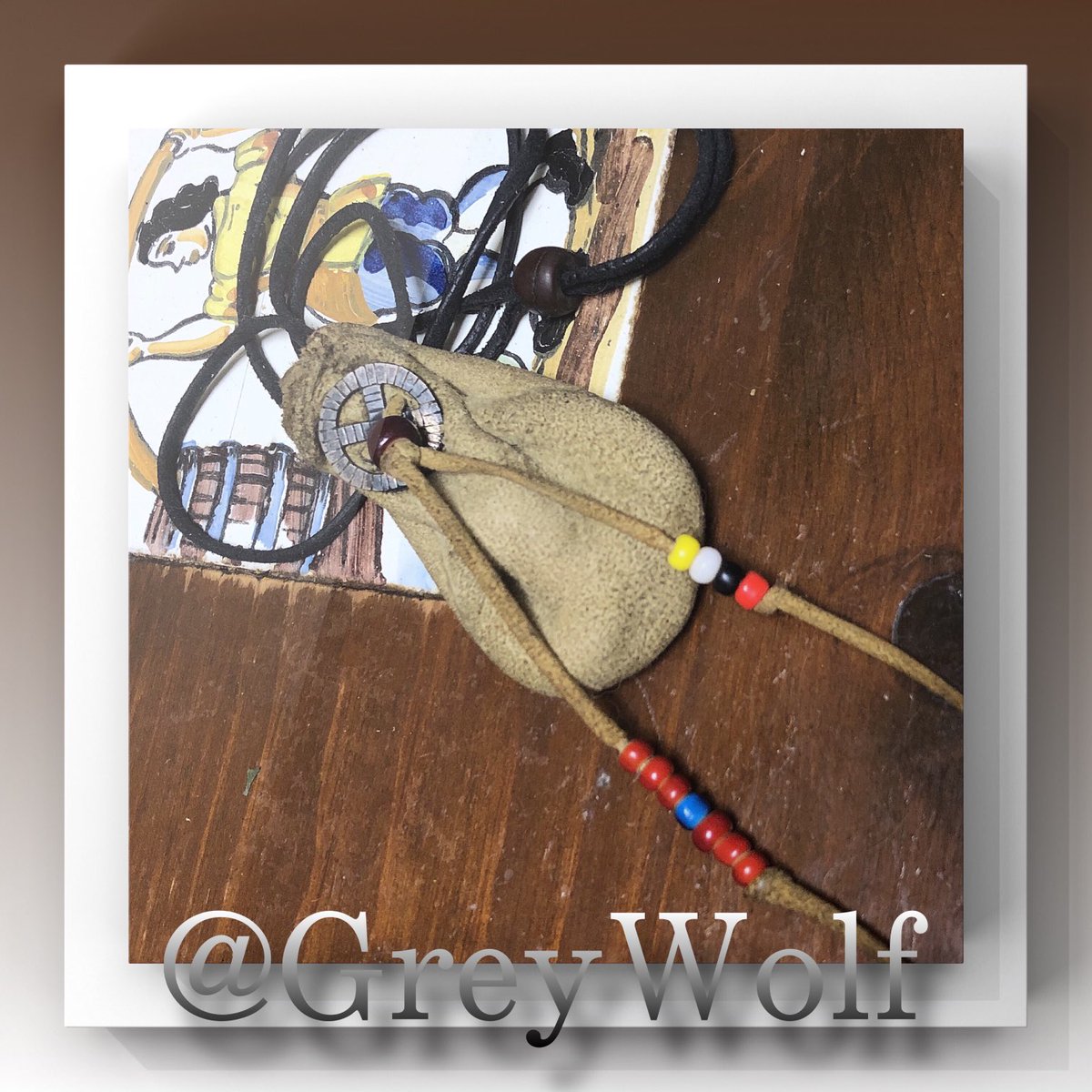 greywolf0123's tweet image. 10年以上前に
東京
中野
#NATIVESPIRIT の
#正木大 さんに作ってもらった
鹿皮のMedicine Bagを首から下げている

never give people second chances they will just screw you over again..