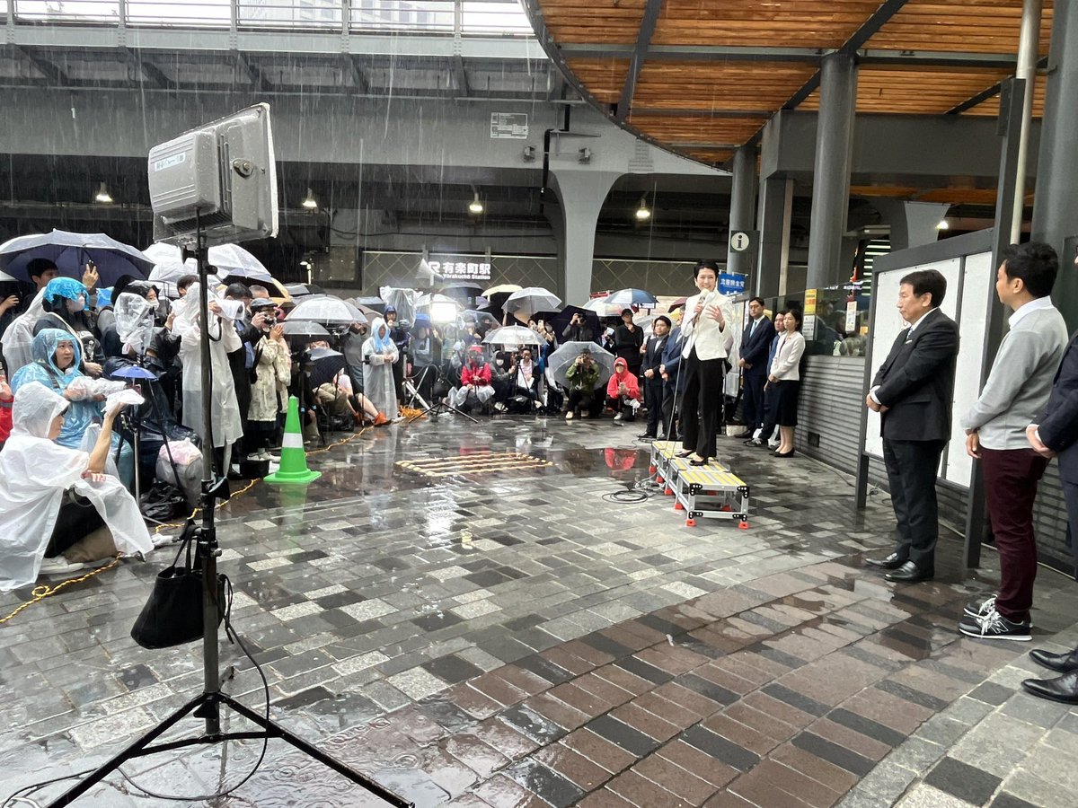 なる tweet media