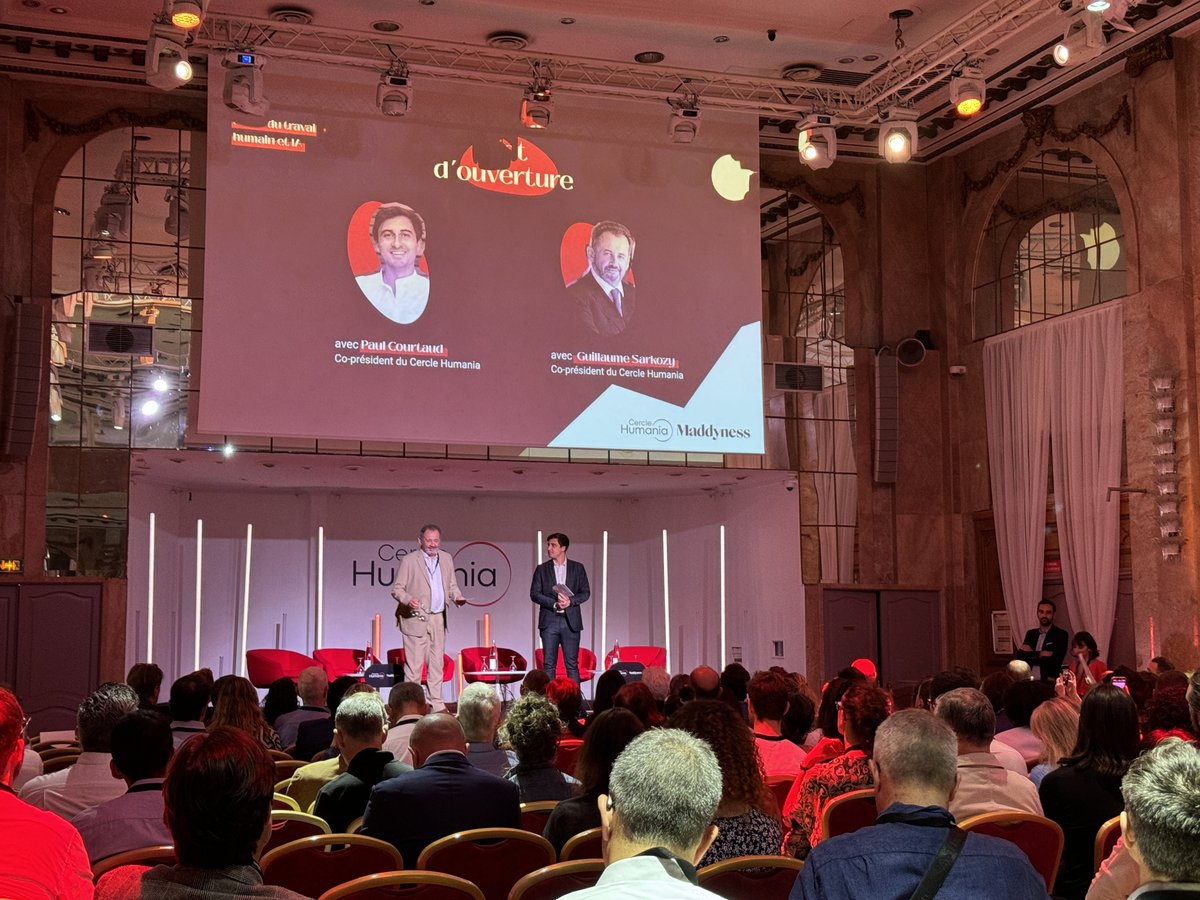 bymaddyness's tweet photo. On commence par un mot d'ouverture de @PaulCourtaud et @gsarkozy, co-présidents de #CercleHumania 🎙️

➡️https://t.co/H3sjB7zFPA

#FuturduTravail #IA #RH #Neobrain https://t.co/wJSwNAuSw3