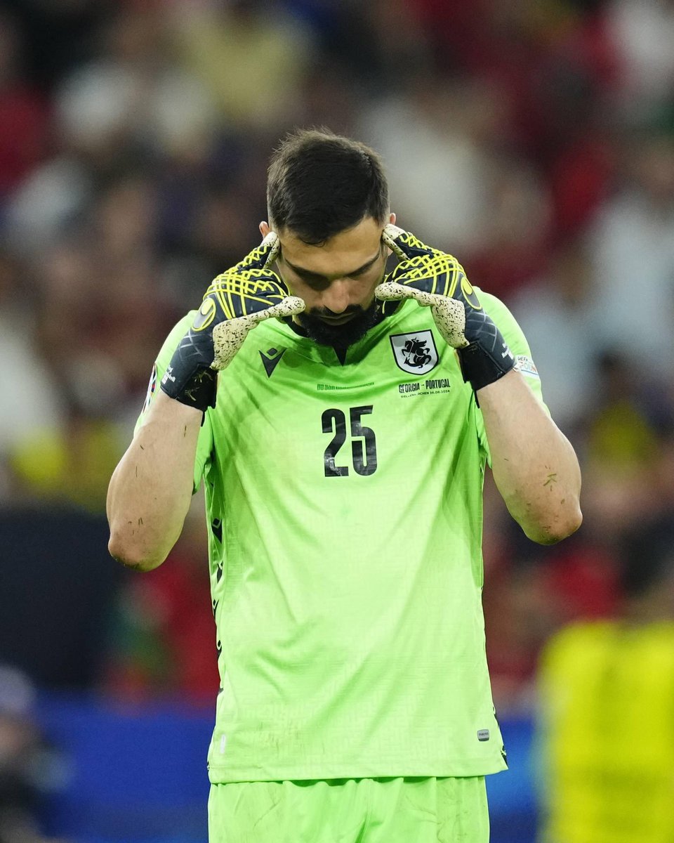 Georgia’s goalkeeper Mamardashvili was tested for doping after the match (no joke). We have the results: it’s churchkhela.