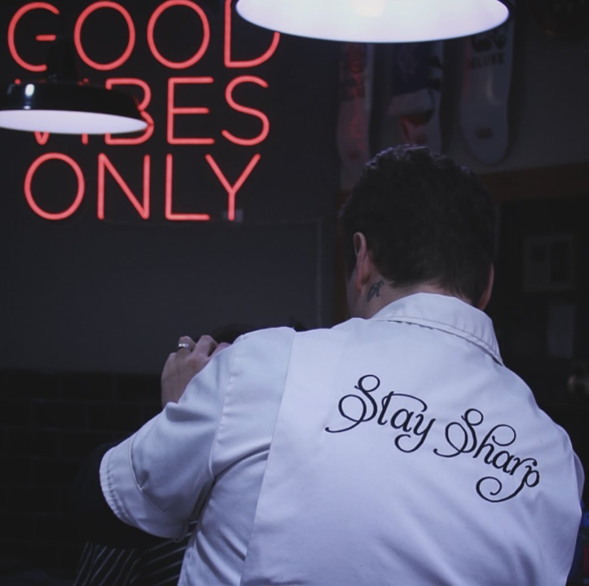 StaySharp .. ⚡️🦩 

“Behind every good man is a great barber.”…
Invest in your hair. It’s the crown you never take off.
We got your backs guys ..

#GoodHonestBarbering 
—————————————————

barbertown.co.uk 💈🪮

#worcestershirehour