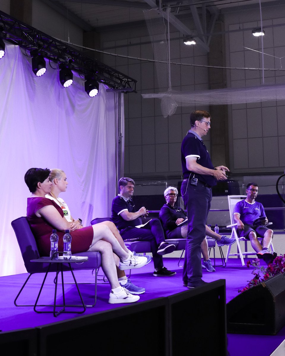 Urheilun rahoitus Suomessa: Olympiaurheilijan työsuhteet meillä ja muualla ⭐️

Mahtava paneelikeskustelu käynnissä ja Vuokatti Areenalla mökki täynnä. Mukana myös @xcteamfin Jasmi Joensuu. Hyppää linjoille, jos et pääse paikan päälle 👉 areena.yle.fi/1-71111916

#urheilu