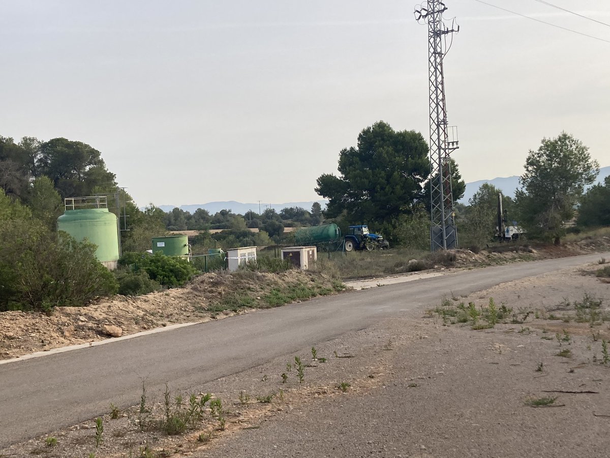 Aquestes setmanes s'està realitzant l'estudi Geotècnic de l'EDAR de #Vinallop. Aquest estudi permetrà determinar la viabilitat per reconstruir l'EDAR i posar-lo en marxa després de quasi 16 anys de l'inici de la seva construcció.