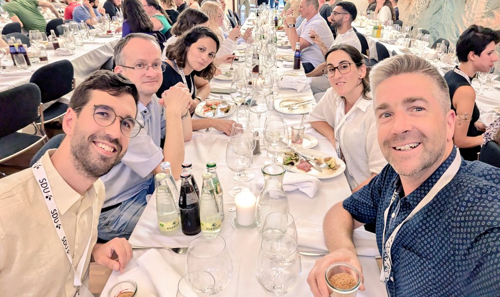 RafaJArguello's tweet photo. I feel so happy and grateful 🤩🤗🙏to be here in Denmark @ImmunoMetEurope and meeting with so many amazing friends, ex-students and colleagues.

Great poster session! (check pics)

@hatemoag
@alexis_combes
@Pautuitt @RaphaelChapuy @HortovaMarcela @BEATsepsis 
@RoLavignolle https://t.co/tHrnEw3HGk
