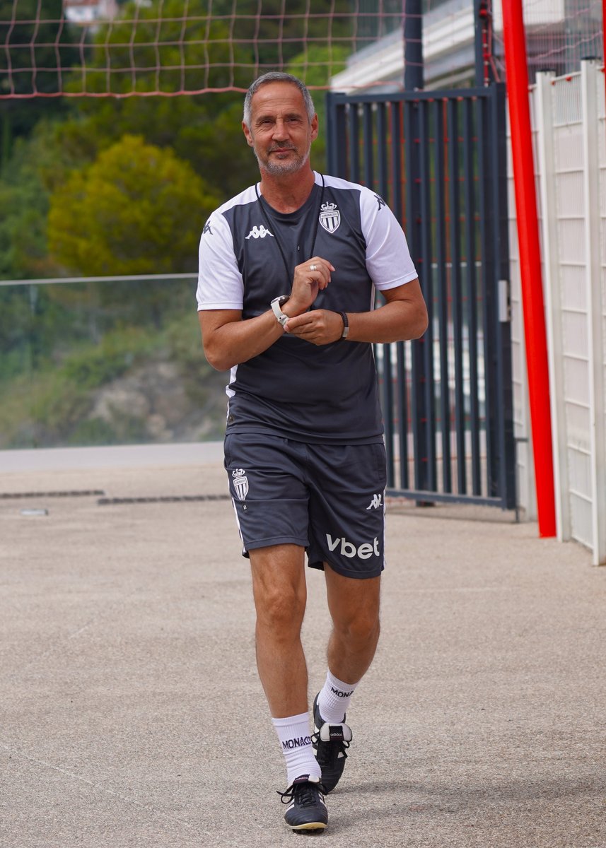 AS_Monaco's tweet photo. Prêt pour une nouvelle saison ✊ https://t.co/jcsVmMpsgb