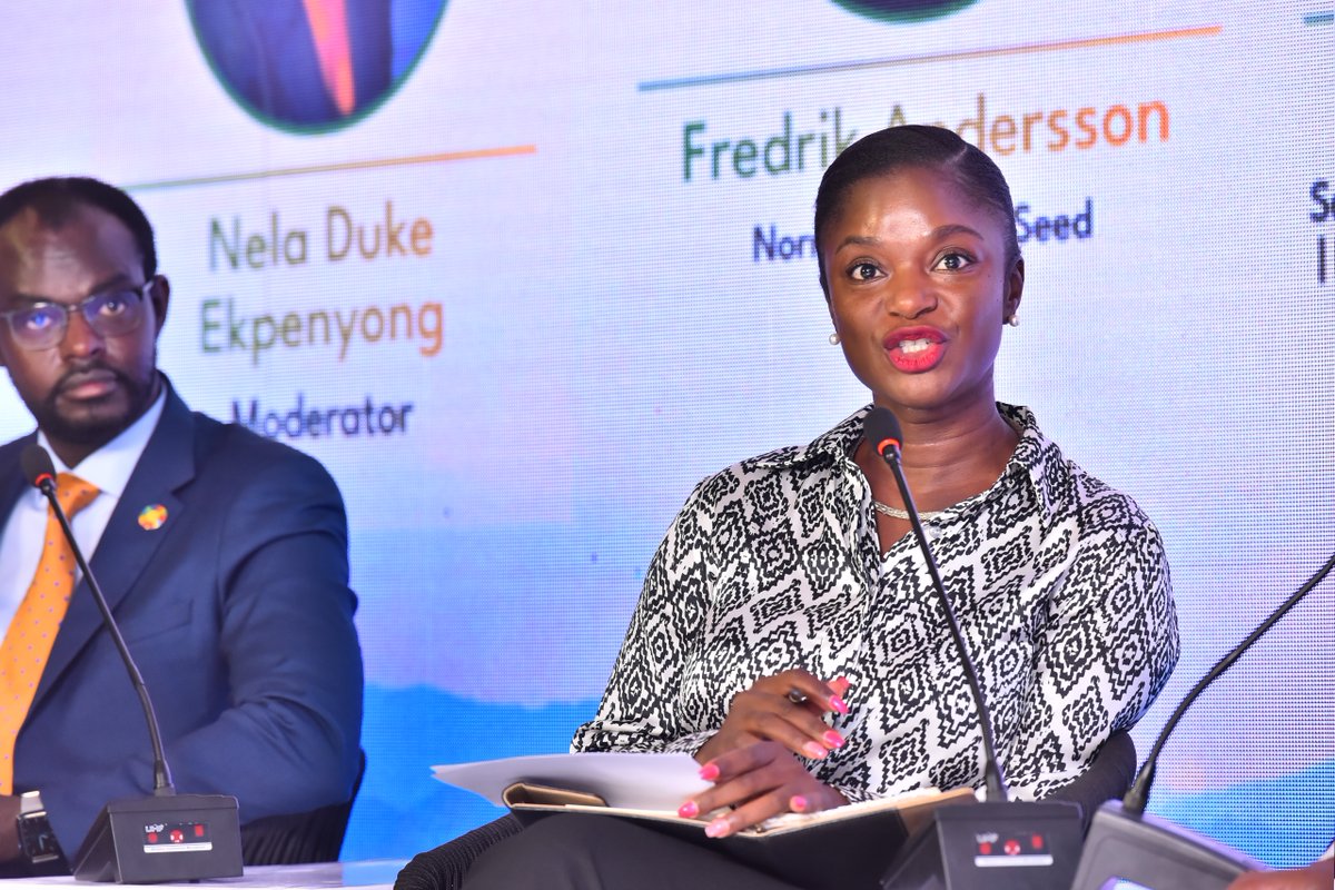 STIsecretariat's tweet photo. Panel highlights:

• Barriers for SMEs: Lack of awareness, currency risks, political instability.
• Amanda Kabagambe: Uganda has a stable currency & economy, making it ripe for green investments.
• Collaboration between government & private sector is crucial.
#UCTS2024 #ClimateFinance #Innovation
