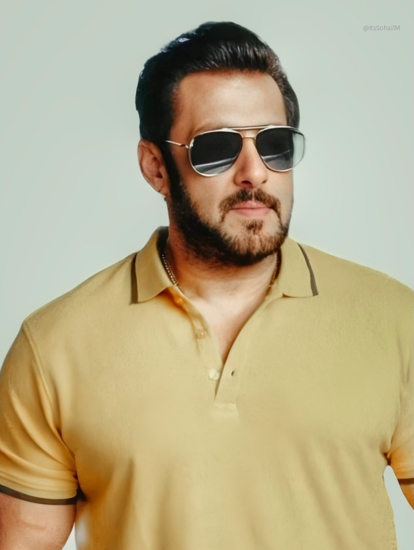 SalmaniacNav's tweet photo. What a look!!! Damnn 🔥🔥🔥🔥 #SalmanKhan #Sikandar https://t.co/IwWuC0sWEf