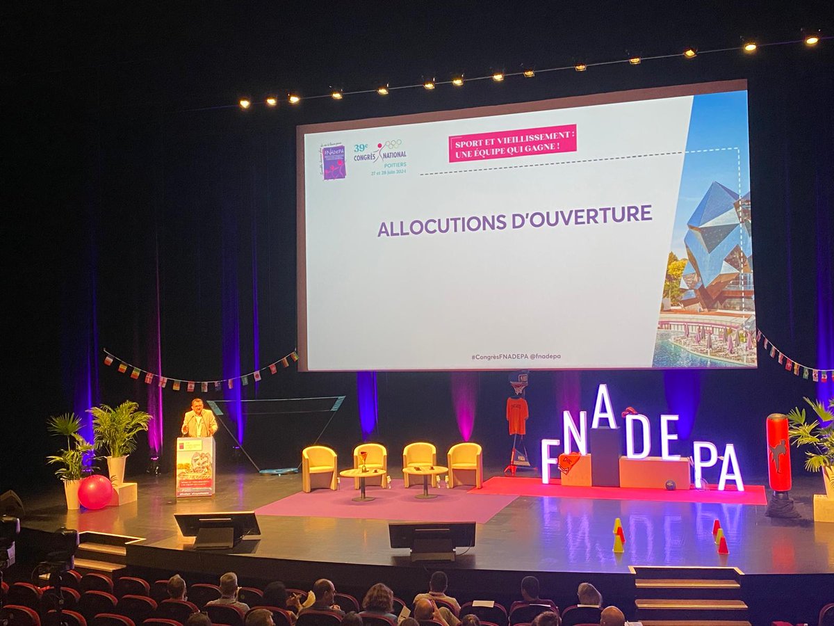 🗨️Jean-Pierre Riso, président <a href="/fnadepa/">FNADEPA</a> souhaite la bienvenue aux 300 participants au #CongrèsFNADEPA. Il appelle les élus de la République "à garantir des politiques publiques du #GrandAge justes, tolérantes, soutenantes et solidaires..."
🔗La suite ici : bit.ly/3VJ0YCx