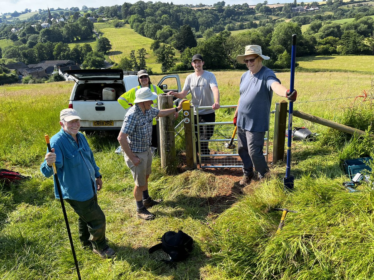 finstumpf's tweet photo. Two new kissing gates replacing life expired stiles on #ThreeCastles improving access to the countryside thanks to volunteers working with @RamblersCymru @MonCountryside #Grosmont
Mother, it was hot!
@visit_mon @VisitAberG @LoveYFenni @MonmouthshireCC 

Want to join us? https://t.co/cHSNTWH14M