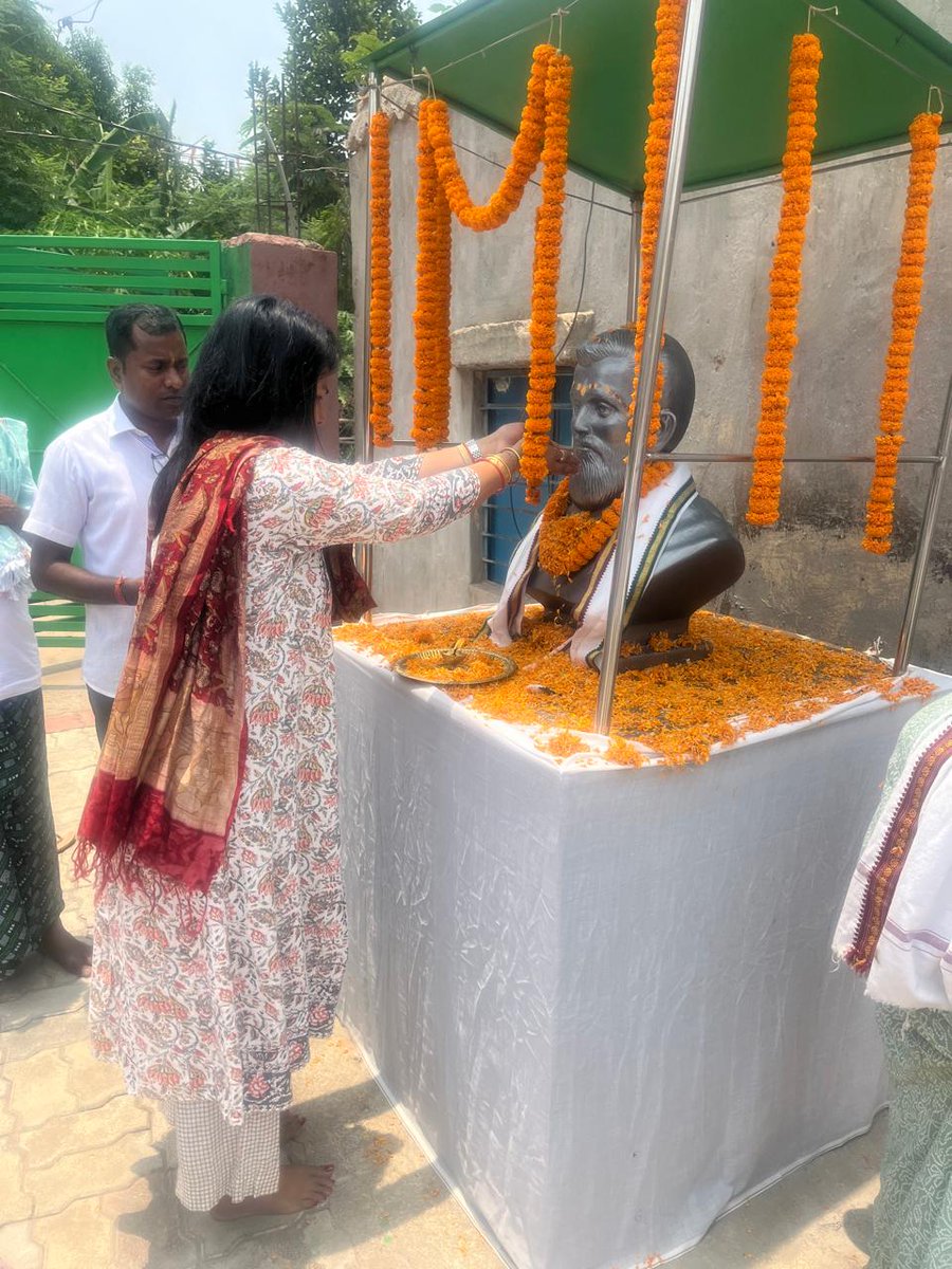 rosalinpatsani's tweet photo. PROJECT - POSHAN by #parichayfoundation #DistributionDrive 
#oldagehome 
#orphanagehome 
We are grateful to our supporters always. Special thanks to Guru ma'am,  Annapurna ma'am 🙏🙏 https://t.co/IZj4Ab7IXl