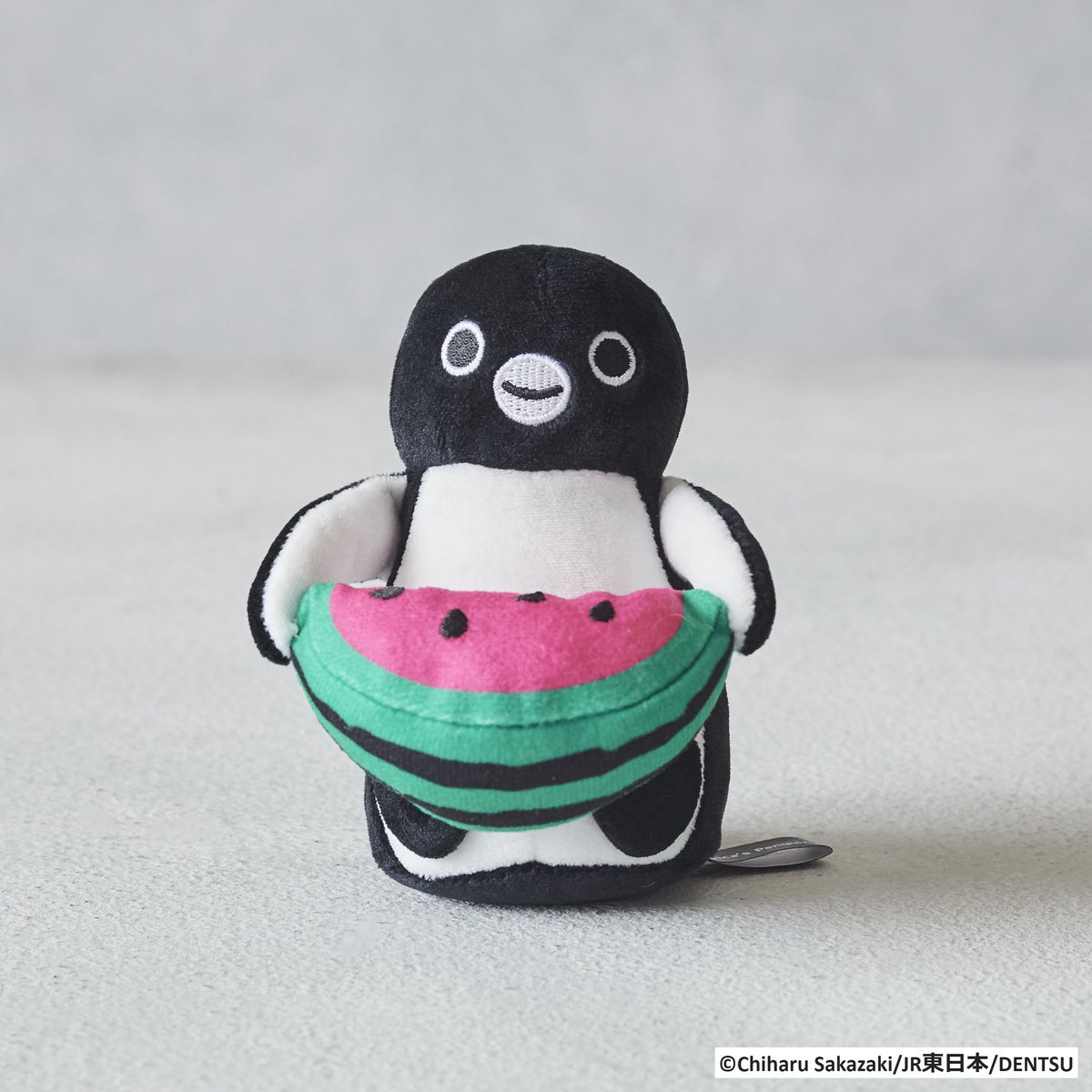 Suicaのペンギン 駅員さん マスコット スイカ デスクトップ ぬいぐるみ 7月の新商品☺ 18日(木)発売 ＼ バソコンのディスプレイにひっかける