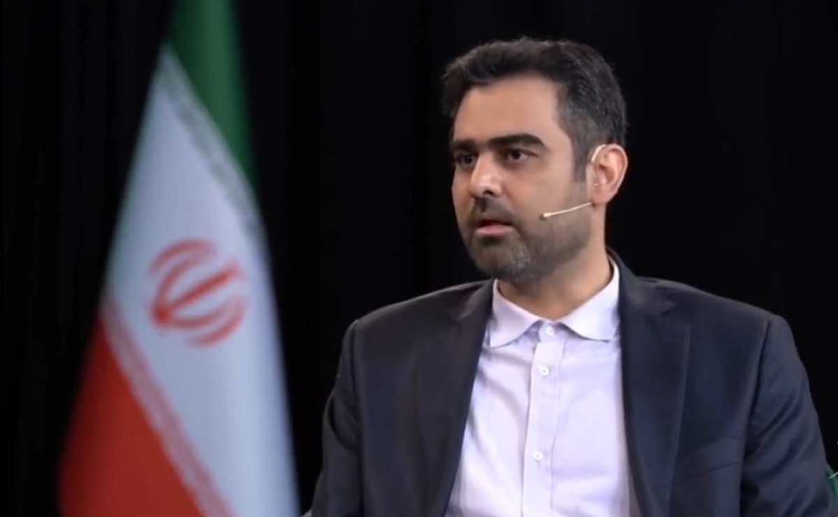 samedoun's tweet photo. لجبازی، خودخواهی، توهم اثرگذاری، غرور کاذب و گوش به حرف بزرگان ندادن ابزارهایی هستند که شیطان با آن در #ستاد و اطرافیان #جلیلی در حال جولان هست...
جبهه انقلاب اگر در این انتخابات شکست بخورد، این افراد با منافقین فرقی نخواهند داشت.

#جلیلی
#قاليباف 
#انصراف
#اتحاد_رمز_پیروزی https://t.co/7Ygd5PmJH3