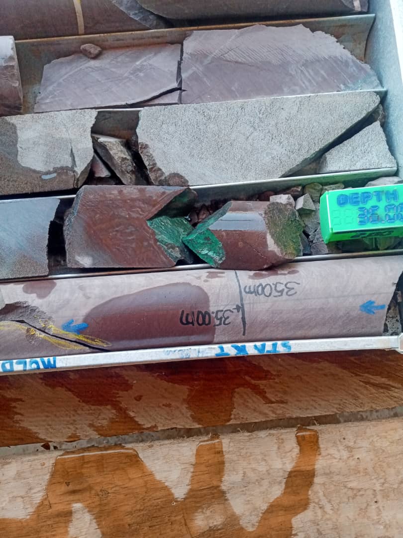 The interesting part of core is one never knows what is contained in the core until it is cut in half. 

Looks at this beautiful green copper malachite around the 33 meter and 36 meter depth!  

#African #Africa #DRC #DRCongo #copper #cobalt #mining #metals #CRTM