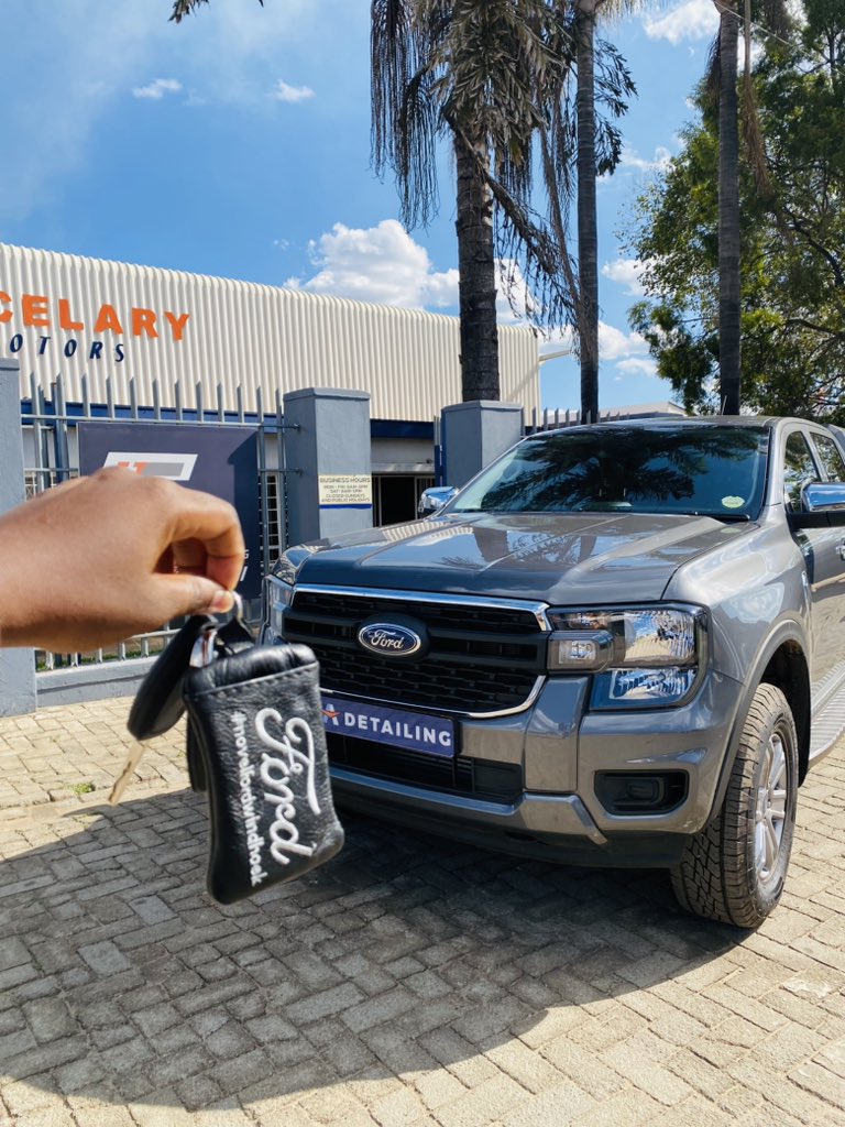 accelary's tweet photo. Why should you apply Paint Protection Film on your NEW CAR ?? 

> Protection against scratches and stones chips 
> Self healing properties
> UV radiation and corrosion resistance 
> customizable coverage options 

Protect your investment with our PAINT PROTECTION FILM . https://t.co/dmC7thvs7w