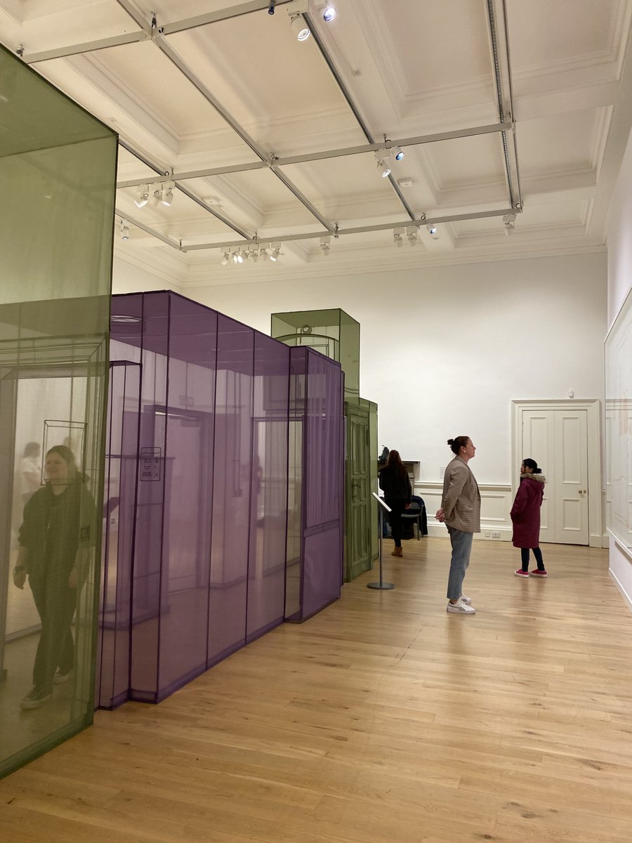 alloa_artdept's tweet photo. A brilliant day yesterday in Edinburgh with our Advanced Highers for a trip to the Modern One Gallery. 🎨 Pupils enjoyed learning about new artists and creating work in their sketchbooks for their expressive folios. #galleryday #edinburghmodernone #arttrip https://t.co/DWERccOWuI