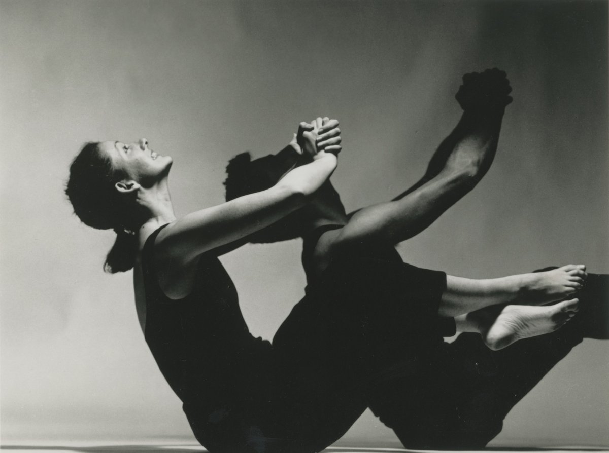 Bonington Gallery (@ntubongallery) on Twitter photo We've picked these photos from our archive for today’s Movement & Dance themed #OnlineArtExchange, to celebrate <a href="/BarberInstitute/">The Barber Institute</a>’s new exhibition, Claudette Johnson: Darker Than Blue
📷Motionhouse Dance Company in residence at Bonington Gallery, Nottm Festival of Dance, 1991. We've picked these photos from our archive for today’s Movement & Dance themed #OnlineArtExchange, to celebrate <a href="/BarberInstitute/">The Barber Institute</a>’s new exhibition, Claudette Johnson: Darker Than Blue
📷Motionhouse Dance Company in residence at Bonington Gallery, Nottm Festival of Dance, 1991.
