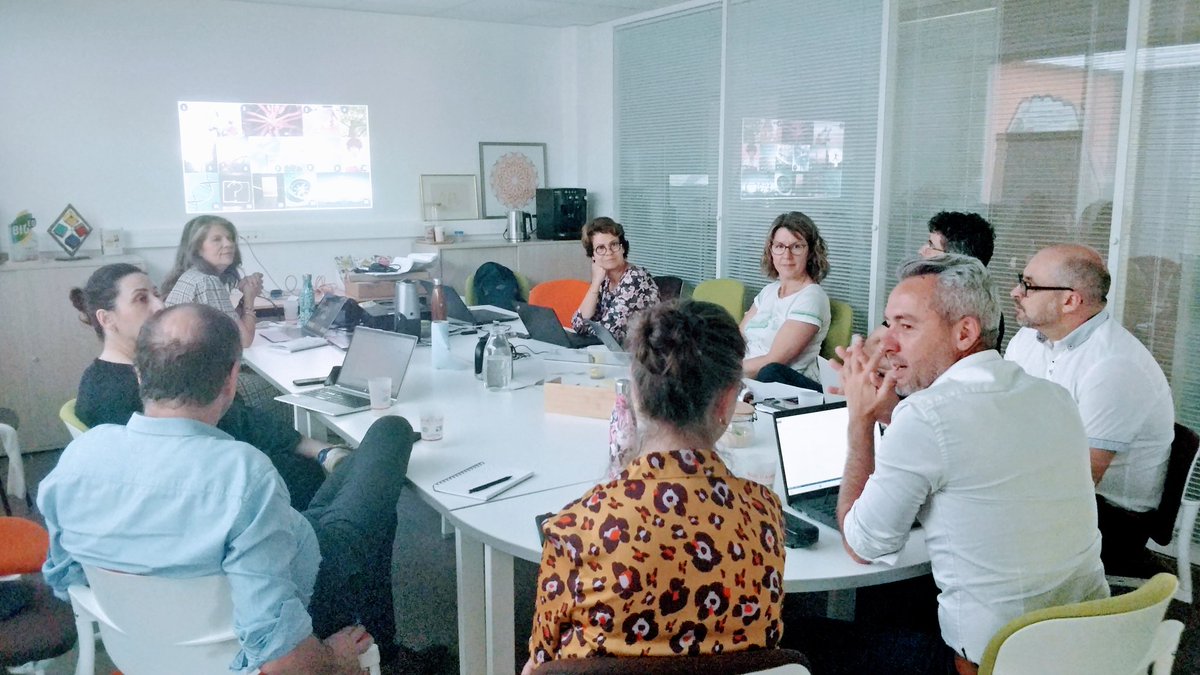 Comité 21 GrandOuest (@comite21ouest) on Twitter photo Matinée autour de la formalisation des engagements, de la raison d'être à la société à mission pour nos adhérents, animé par @desEdesH. Petit bonus : accueillis chez <a href="/Nature_Aliments/">Nature et Aliments</a> pour une bonne touche de biodiversité 🐓🌸 Matinée autour de la formalisation des engagements, de la raison d'être à la société à mission pour nos adhérents, animé par @desEdesH. Petit bonus : accueillis chez <a href="/Nature_Aliments/">Nature et Aliments</a> pour une bonne touche de biodiversité 🐓🌸
